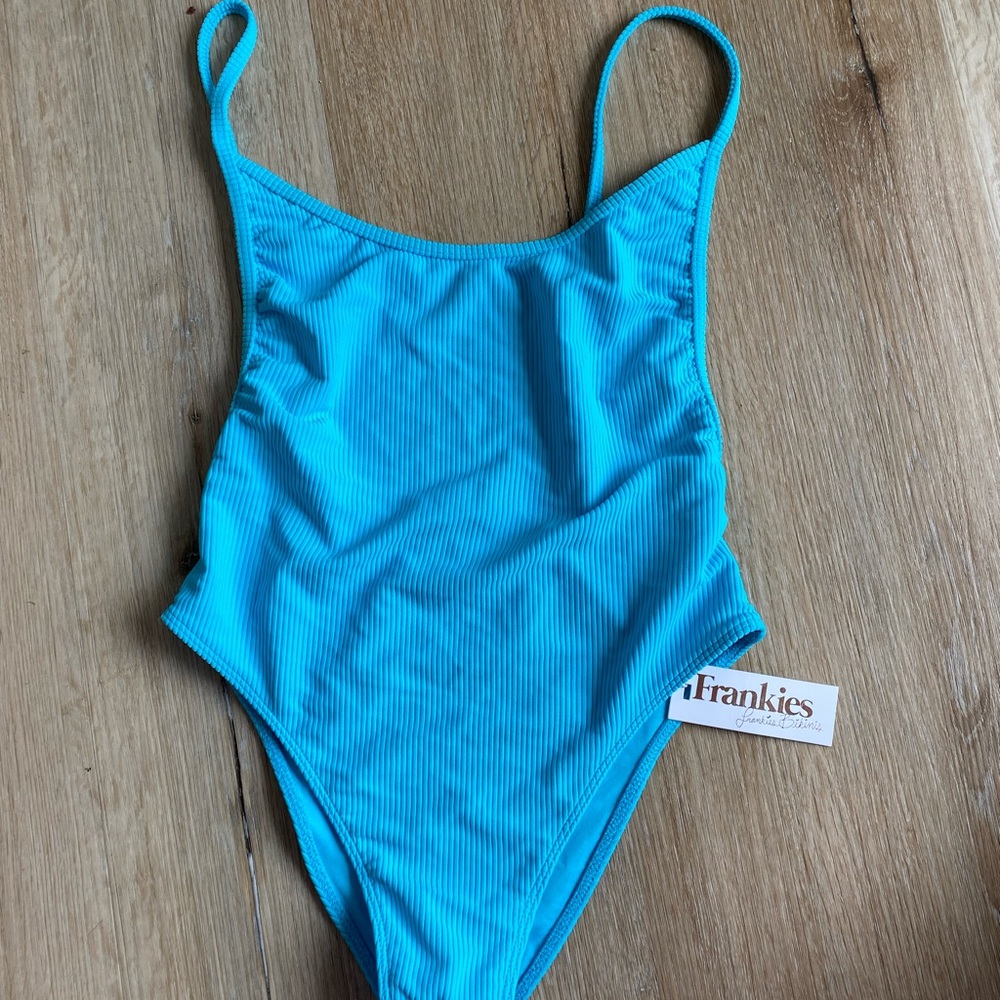 Frankie’s NWT